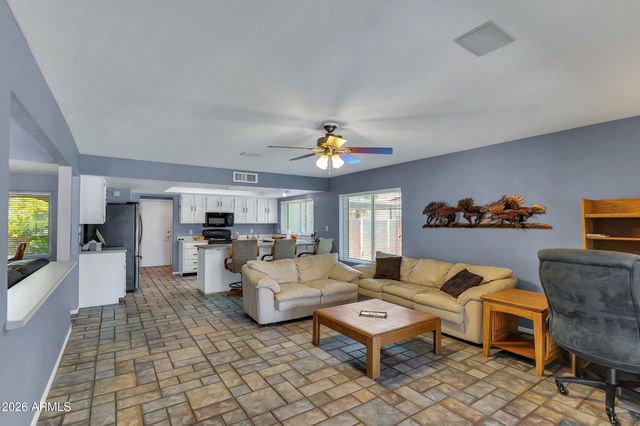 3110 W TIERRA BUENA Lane, Phoenix, AZ 85053
