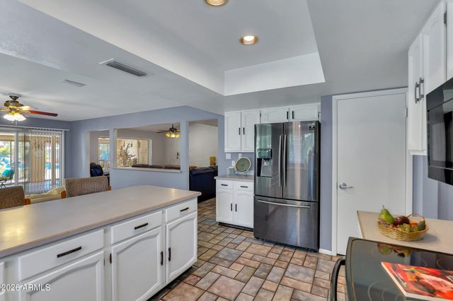 3110 W TIERRA BUENA Lane, Phoenix, AZ 85053