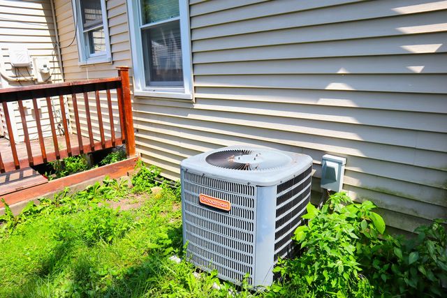 15634 Ridgeway Avenue, Markham, IL 60428