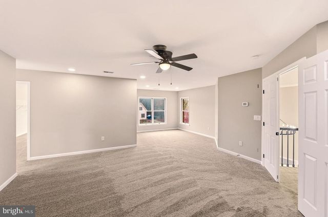 2243 OAKWOOD CT, Fogelsville, PA 18051