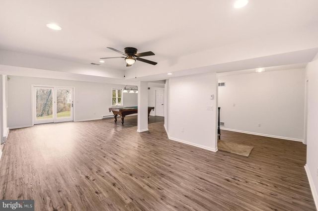 2243 OAKWOOD CT, Fogelsville, PA 18051