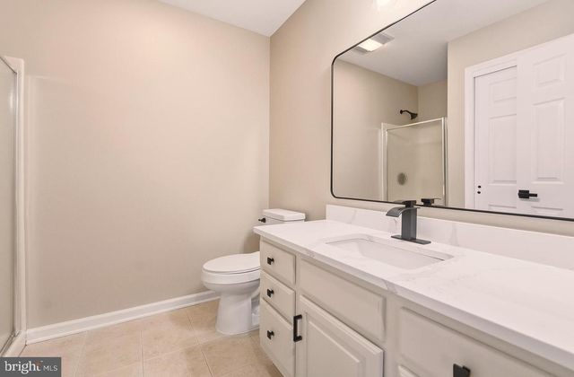 2243 OAKWOOD CT, Fogelsville, PA 18051