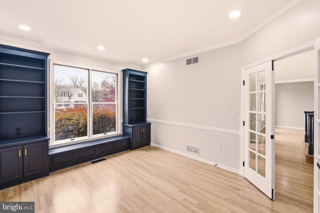 2243 OAKWOOD CT, Fogelsville, PA 18051