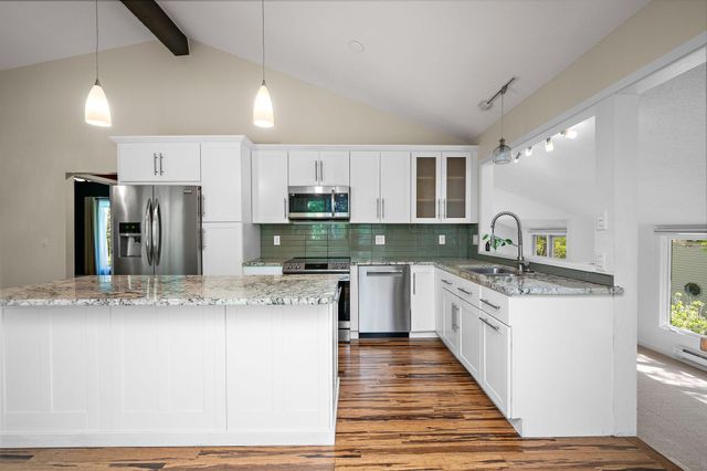 11324 Fetterly Road W, Minnetonka, MN 55305