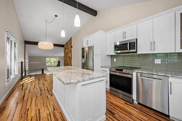 11324 Fetterly Road W, Minnetonka, MN 55305