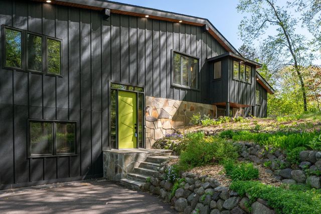 11324 Fetterly Road W, Minnetonka, MN 55305
