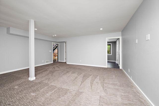 11324 Fetterly Road W, Minnetonka, MN 55305