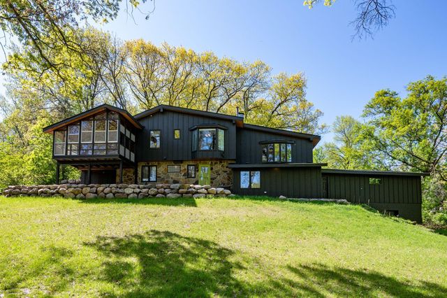 11324 Fetterly Road W, Minnetonka, MN 55305