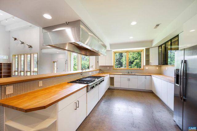 350 CREEKSIDE LN, Faber, VA 22938