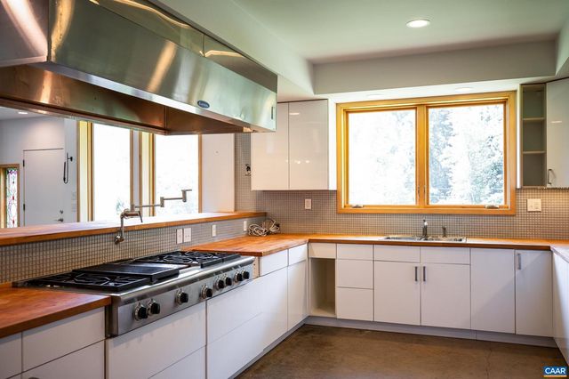 350 CREEKSIDE LN, Faber, VA 22938