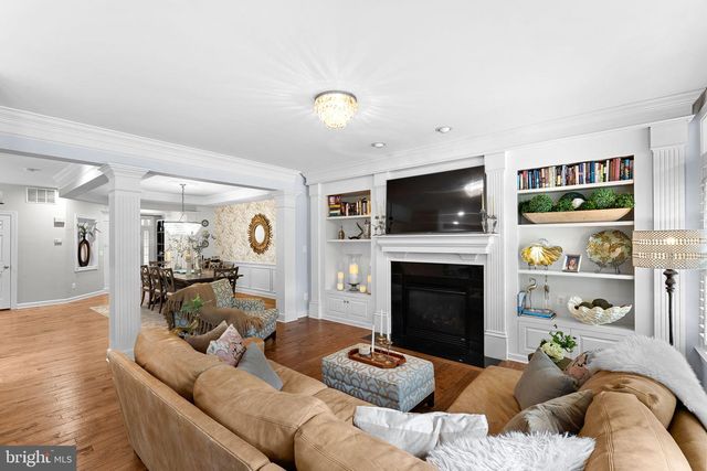 18309 BUCCANEER TER, Leesburg, VA 20176