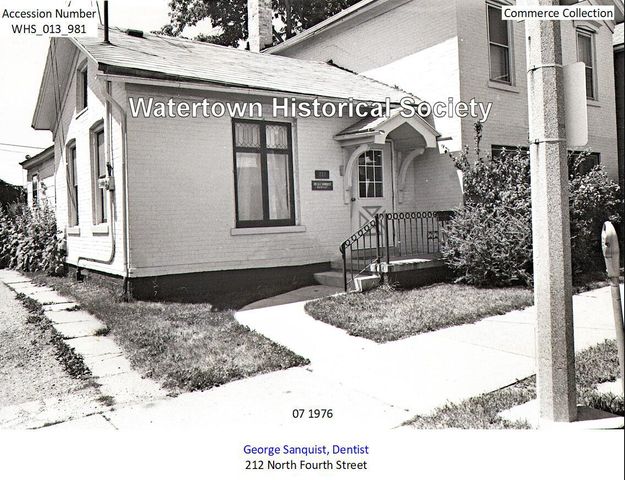 212 N 4th STREET, Watertown, WI 53094