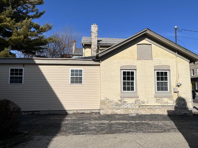 212 N 4th STREET, Watertown, WI 53094