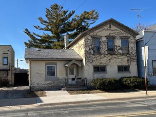 212 N 4th STREET, Watertown, WI 53094
