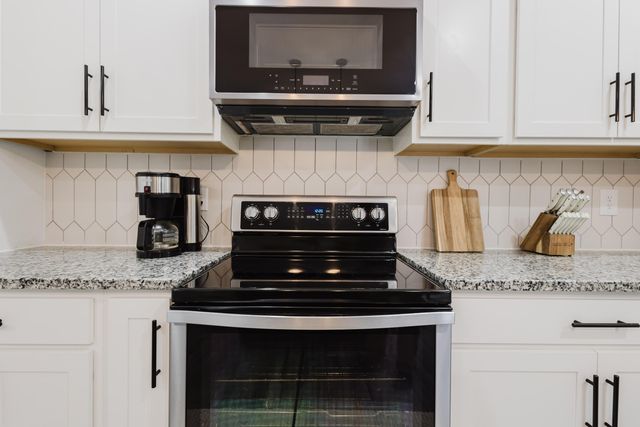 142 Waco Heights, Waco, KY 40385