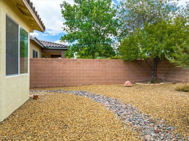 4725 Santa Fiora Street, Pahrump, NV 89061