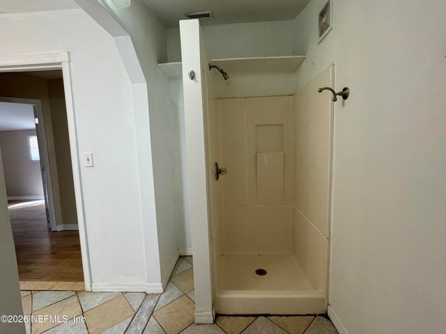 2057 GLEN GARDNER Drive, Jacksonville, FL 32246