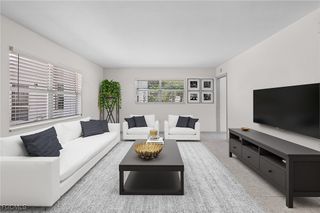 780 10th AVE S 4, Naples, FL 34102