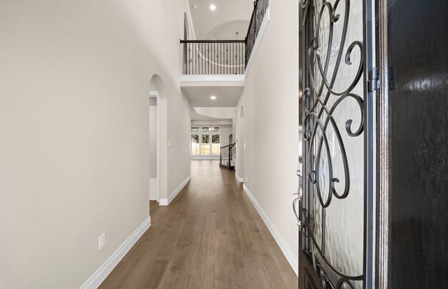 9717 Roaring River Falls Lane, Porter, TX 77365