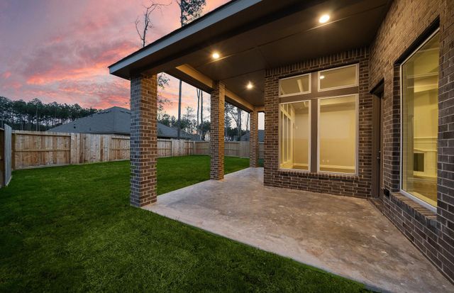 9717 Roaring River Falls Lane, Porter, TX 77365
