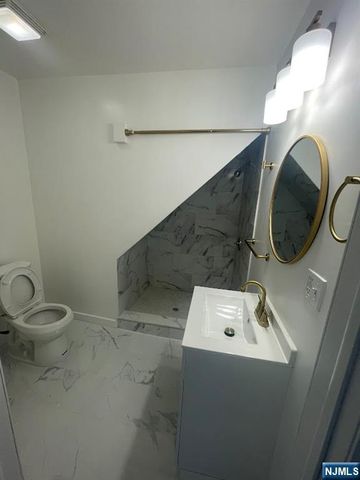 569 Broadway, Paterson, NJ 07514