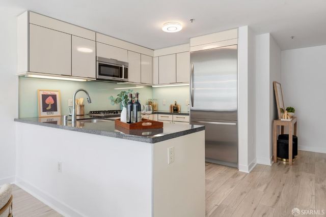 338 Spear Street 9E, San Francisco, CA 94105