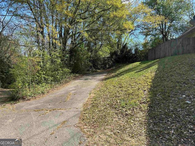 7 Richard Allen Drive, Newnan, GA 30263