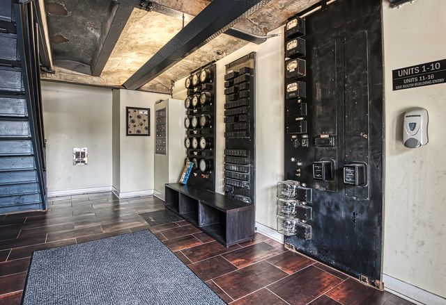 1128 W Ardmore Avenue 1, Chicago, IL 60660
