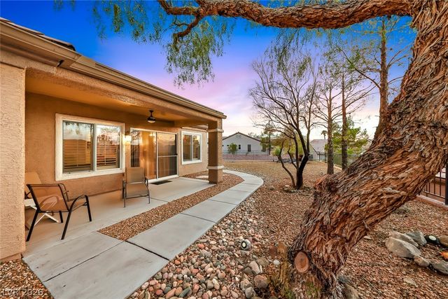 2878 Hartwick Pines Drive, Henderson, NV 89052