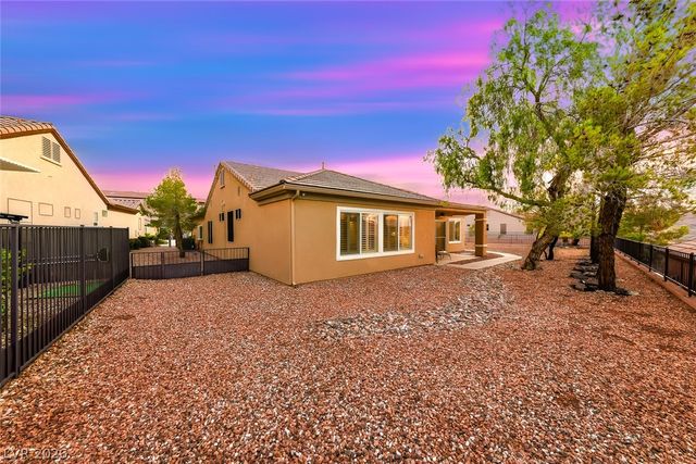 2878 Hartwick Pines Drive, Henderson, NV 89052