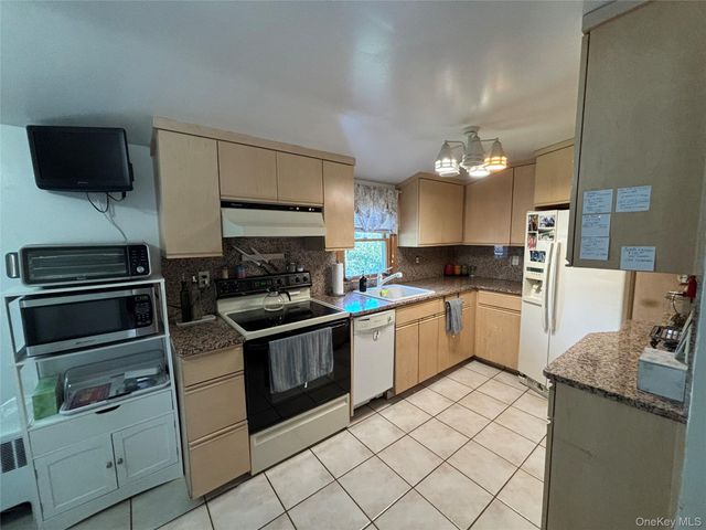 145 Arthur Avenue, Thornwood, NY 10594
