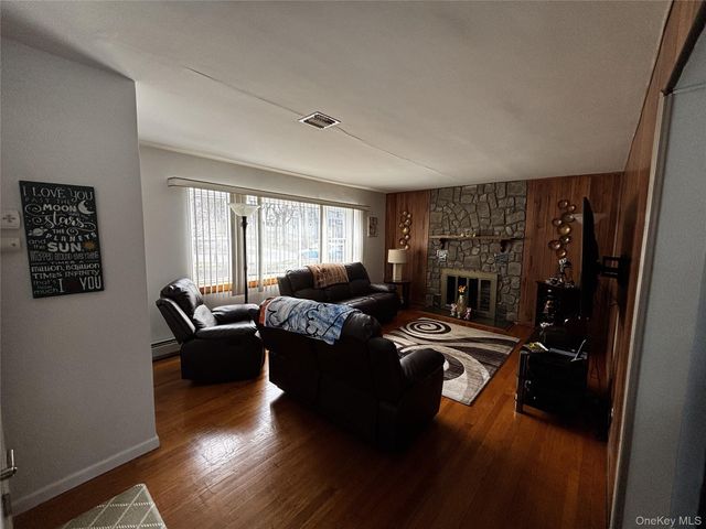 145 Arthur Avenue, Thornwood, NY 10594