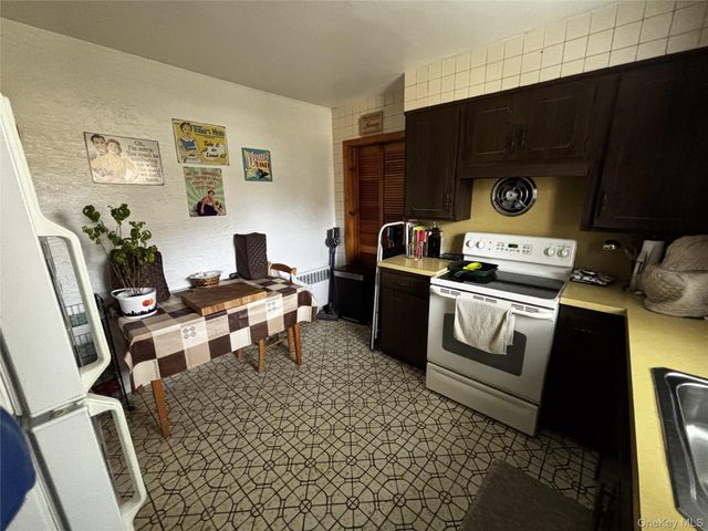 145 Arthur Avenue, Thornwood, NY 10594