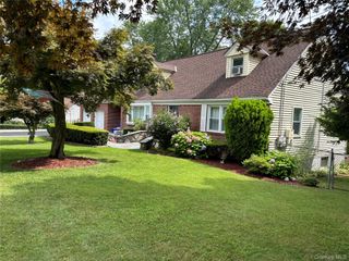 145 Arthur Avenue, Thornwood, NY 10594