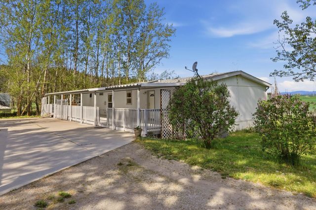 8325 E Lindgren St, Spokane, WA 99217