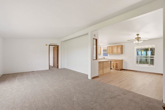 8325 E Lindgren St, Spokane, WA 99217