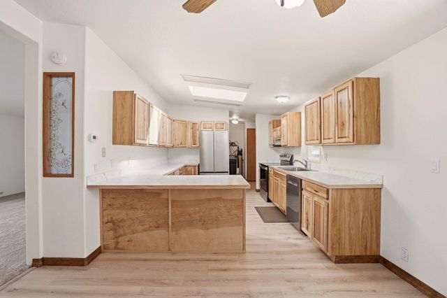 8325 E Lindgren St, Spokane, WA 99217