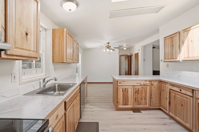 8325 E Lindgren St, Spokane, WA 99217