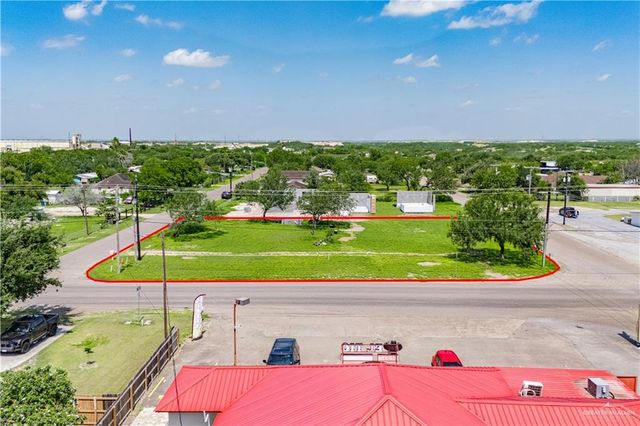 1515 N G Gonzalez Circle, Penitas, TX 78576