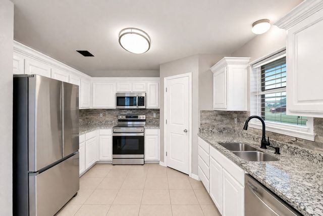 904 Martin, Italy, TX 76651