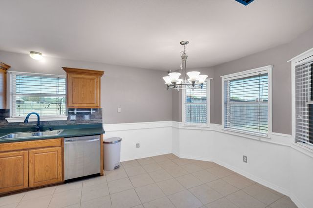 904 Martin, Italy, TX 76651