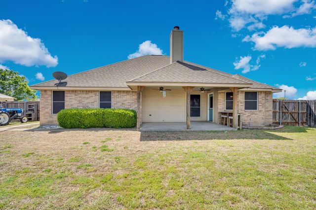 904 Martin, Italy, TX 76651