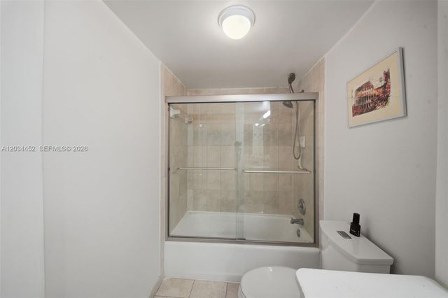 2016 Bay Dr 504, Miami Beach, FL 33141