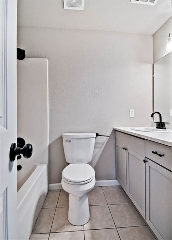 2411 Choctaw Street, Bentonville, AR 72712