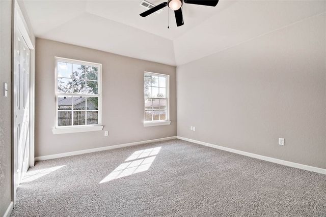 2411 Choctaw Street, Bentonville, AR 72712