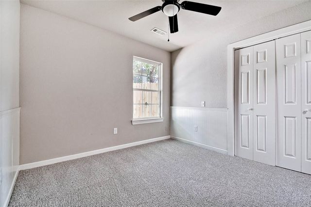 2411 Choctaw Street, Bentonville, AR 72712