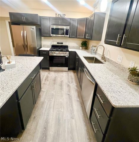 1444 Buckeye Circle, Salem, OH 44460