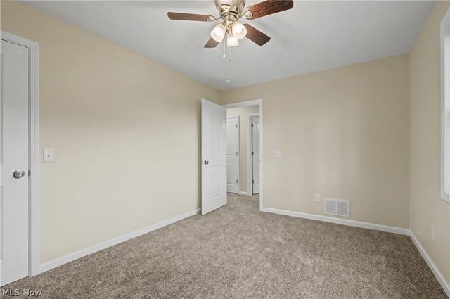 1444 Buckeye Circle, Salem, OH 44460