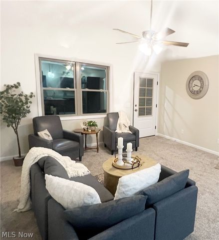 1444 Buckeye Circle, Salem, OH 44460