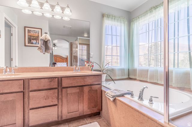 777 E APPLE BLOSSOM WAY, Fruit Heights, UT 84037